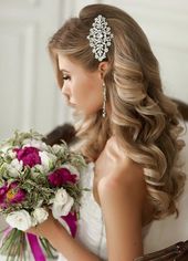 Wedding Hairstyles that are Right on Trend