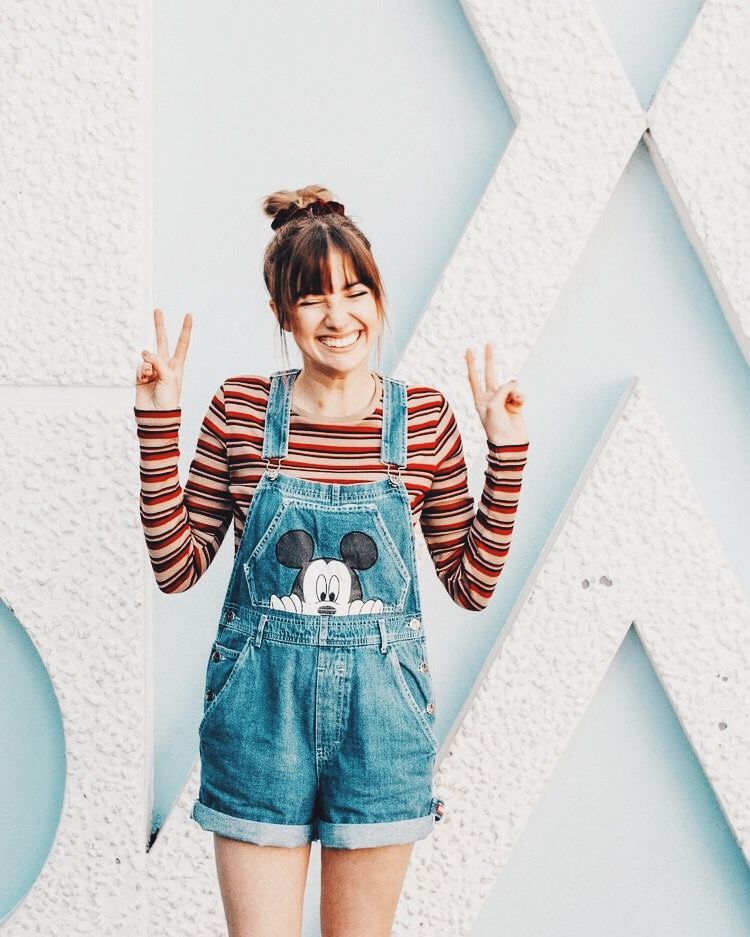 Cute denim shorts overalls outfit / disney world outfit