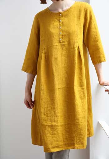 Love this dress - simple and comfortable - use as inspiration to sew a linen dre...